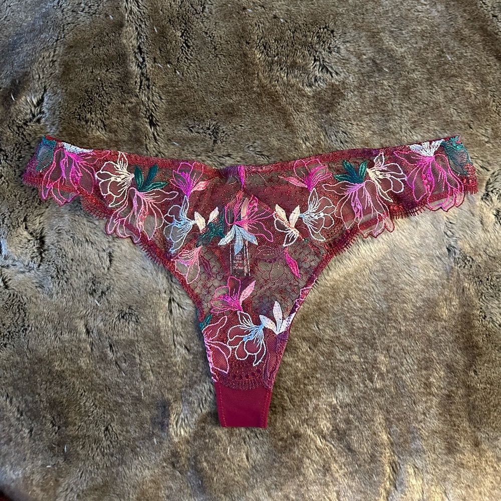 Victoria’s Secret Very Sexy thong
